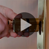 Vidéo : Comment changer un cylindre de serrure